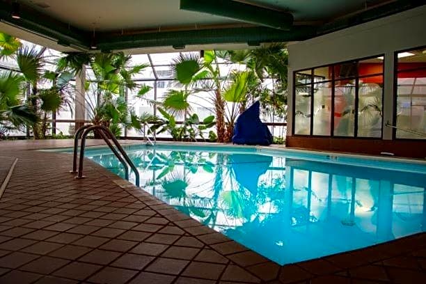 DoubleTree by Hilton Wichita Airport
