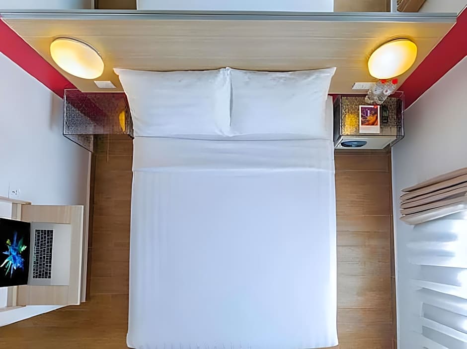 Monoloog Hotel Bekasi