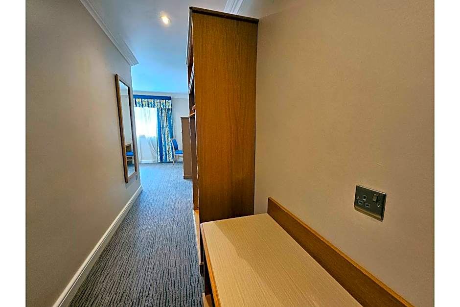 OYO Blaby Westfield Hotel