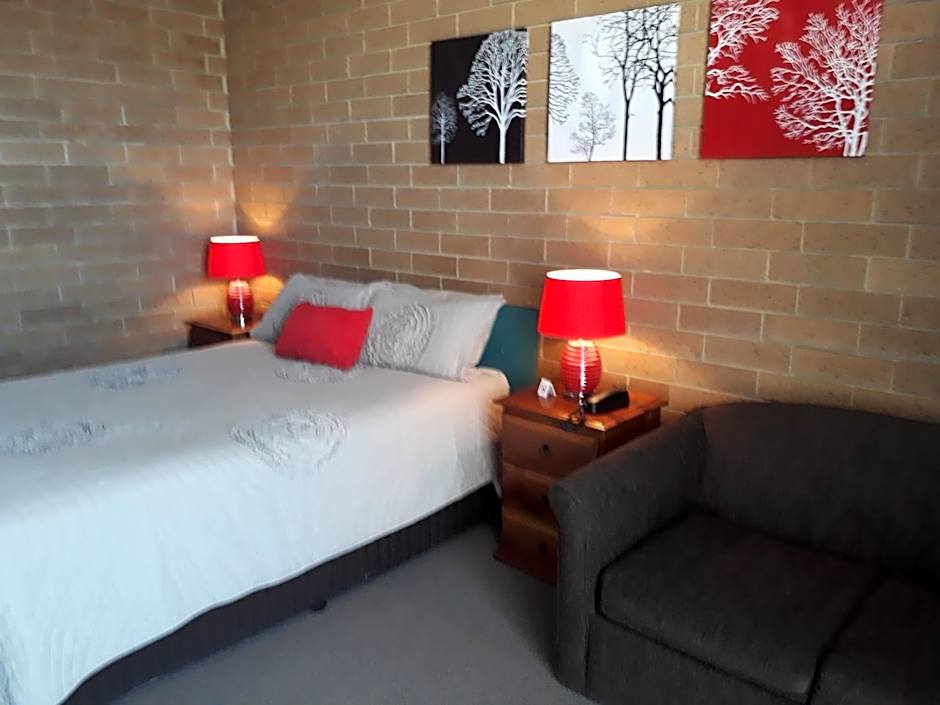 Moe Motor Inn - Contactless 24 hour Checkinn Available