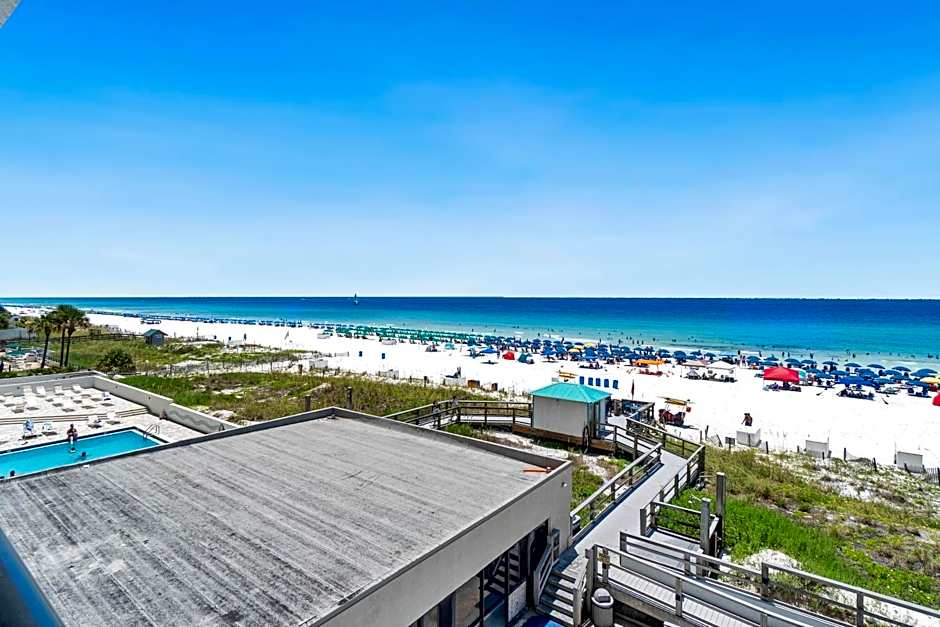 Splash Into Sundestin, Thanksgiving Stays Get 50 Gift Card