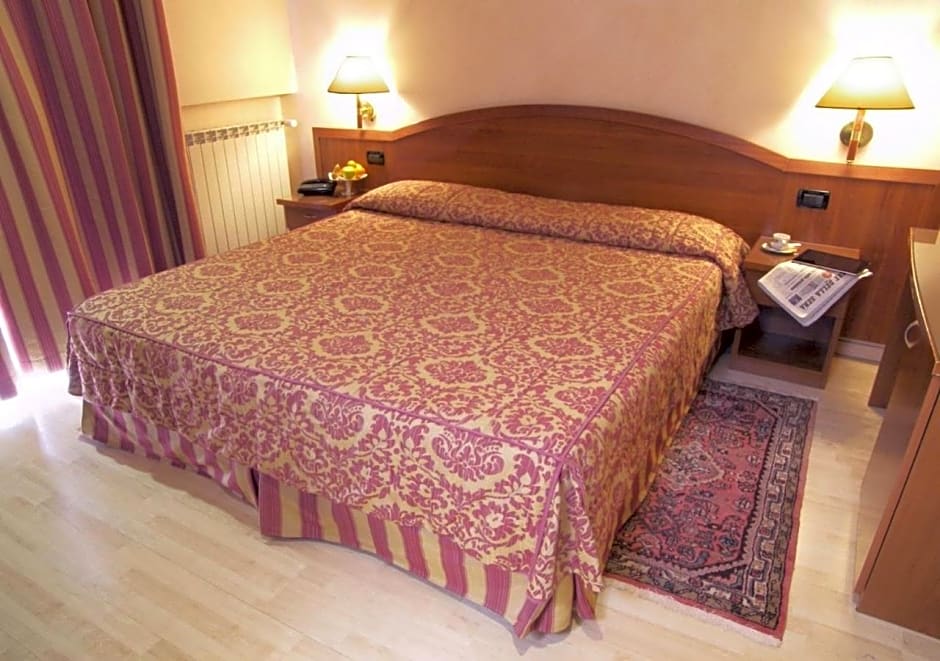 Coccodrillo Hotel & Apartments