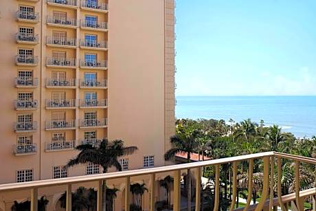 Room, 2 Queen Beds, Coastal View