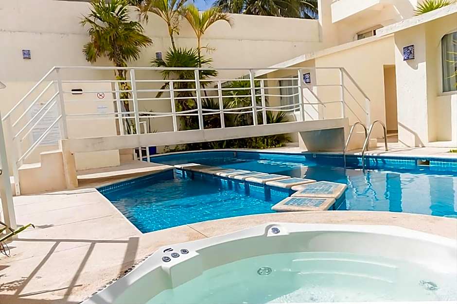 Luciana Hotel & Beach Club