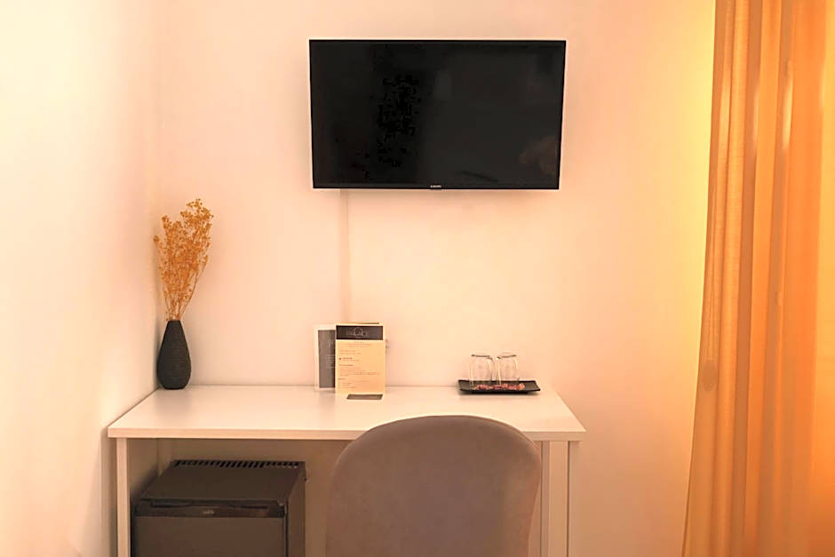 Palace Eight - Suites & Spa