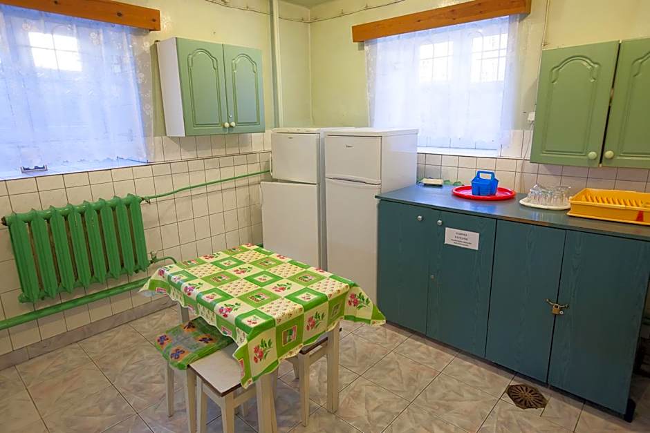 Schronisko Młodzieżowe PTSM Matecznik