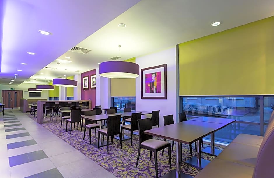 Holiday Inn Express Harlow By IHG