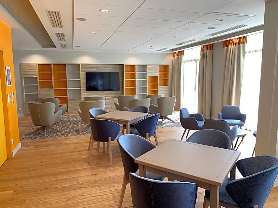 Résidence Services Seniors Domitys - Les Safrans