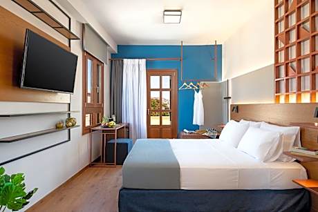 Superior Double or Twin Room with City View