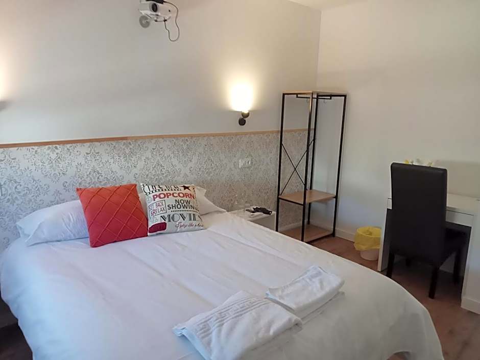 Foto 1 dari 1 — Double Room