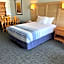 Days Inn & Suites by Wyndham Williamsburg IA North