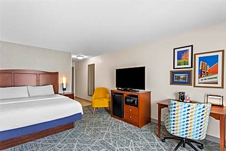 King Room with Sofa Bed - Non-Smoking