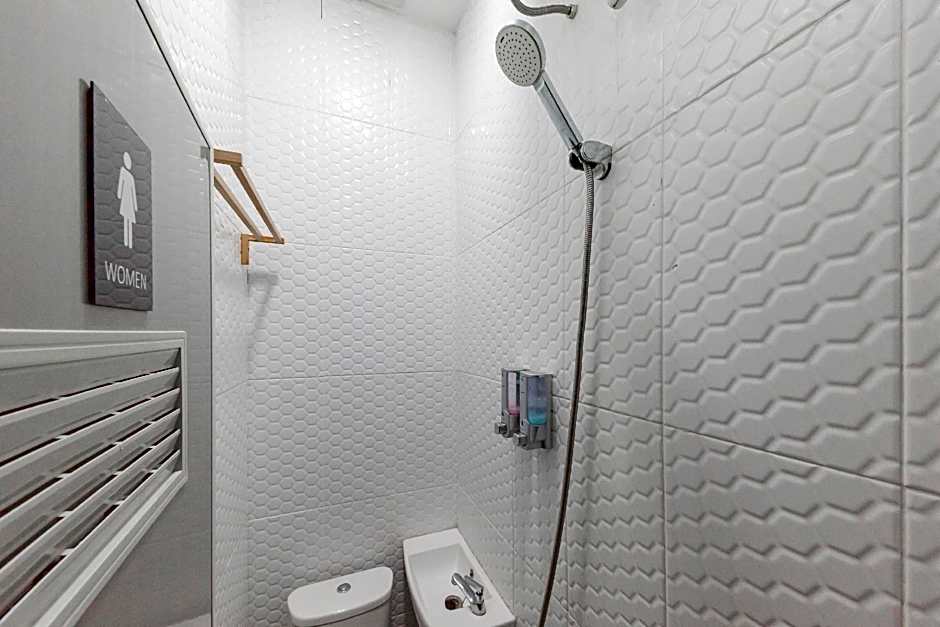 Capsule Inn Antasari Mitra RedDoorz