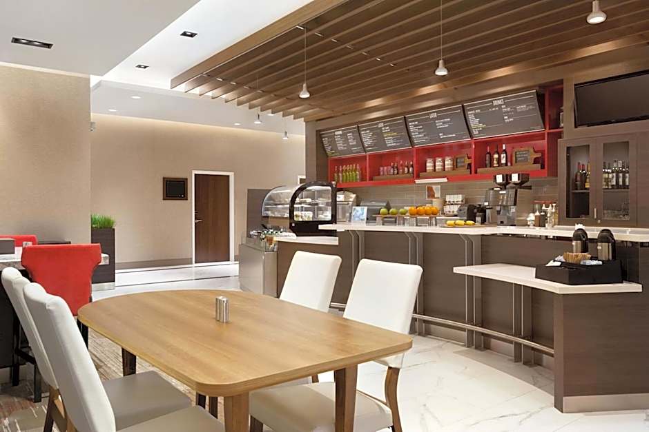 Courtyard by Marriott Toronto Mississauga/West