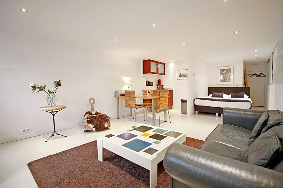 Romantic Jordaan Canalsuite near Anne Frank House