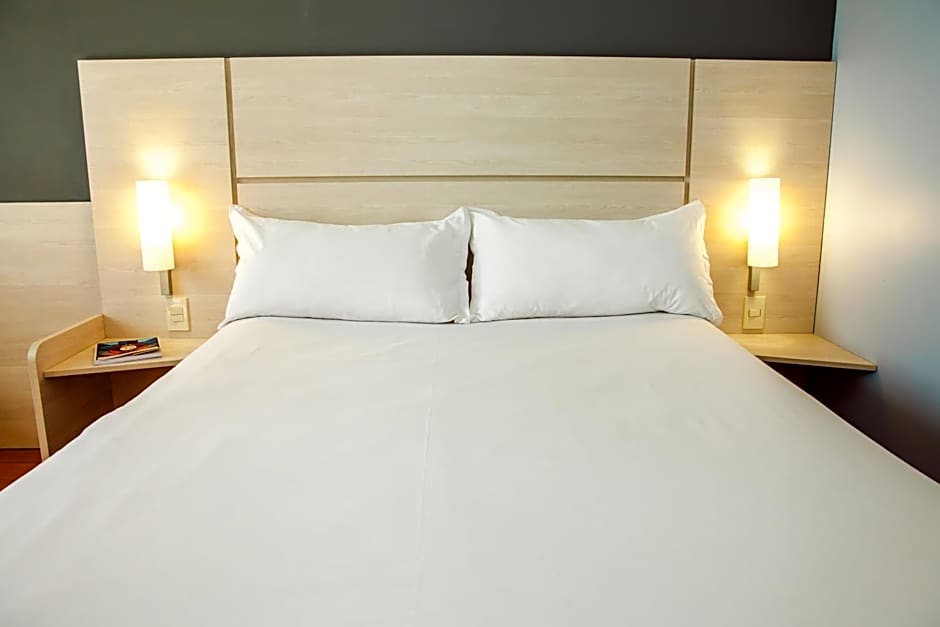 Ibis Montevideo Rambla