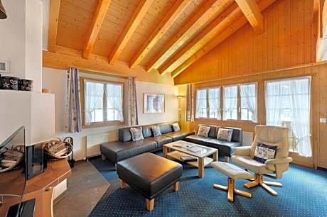 Three-Bedroom Apartment (591)