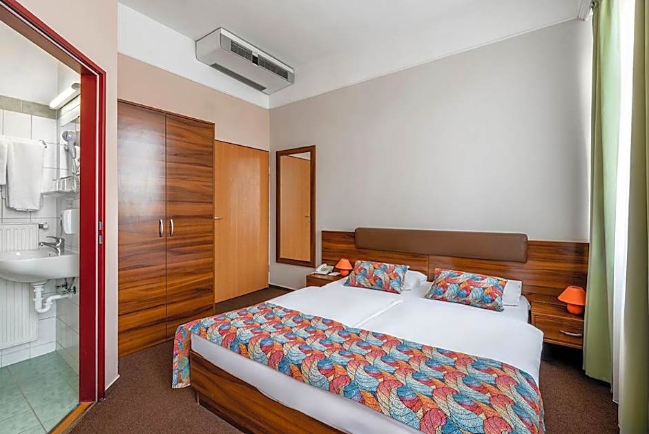 Star City Hotel