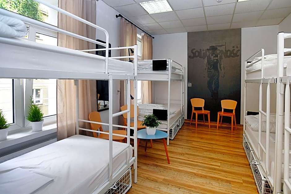 Warsaw Hostel Centrum Private Rooms & Dorms
