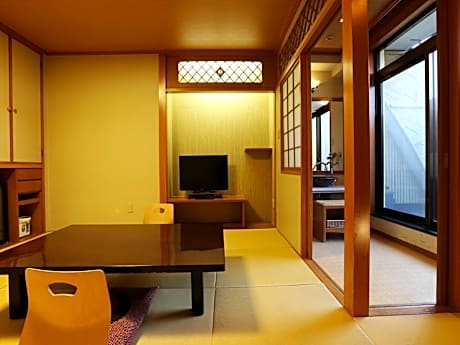 Triple Room with Private Bathroom