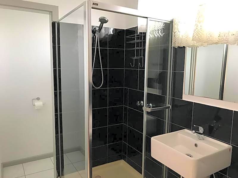 Beaconsfield Lodge Motel