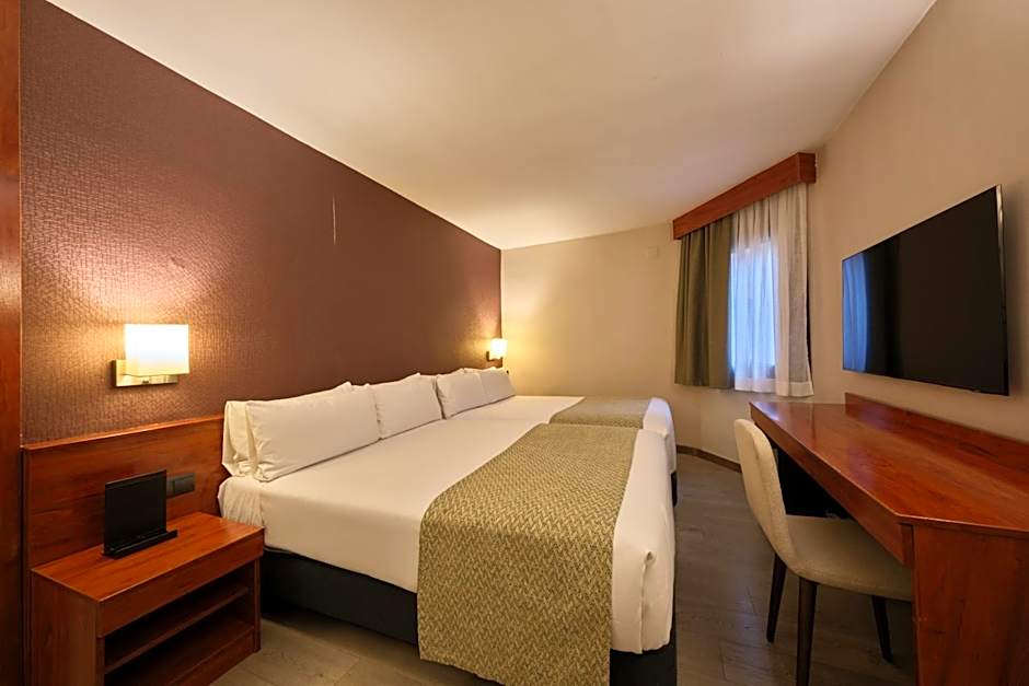 Catalonia Park Putxet Hotel