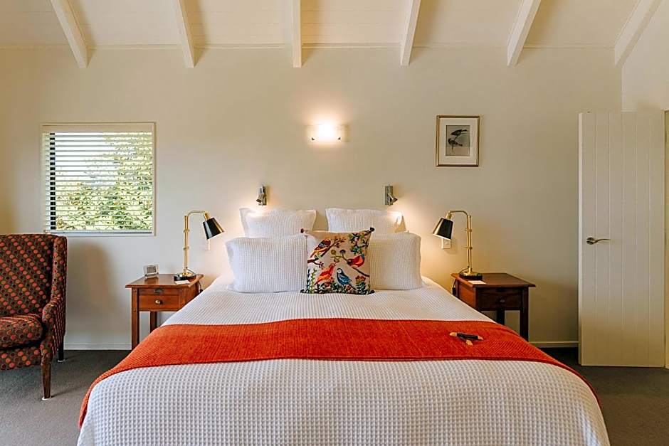 Photo 1 of 5 of 1 King Bed or 2 Beds