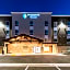 WoodSpring Suites Bakersfield Airport