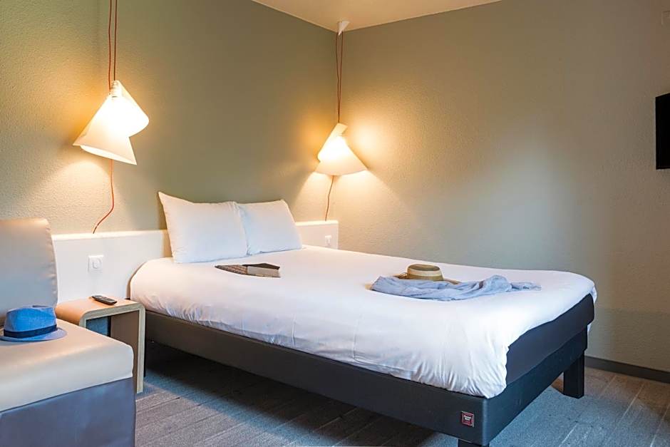 ibis Senlis