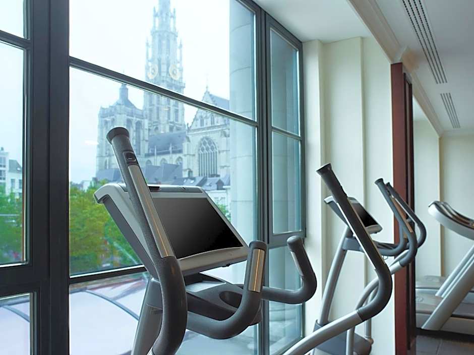 Hilton Antwerp Old Town
