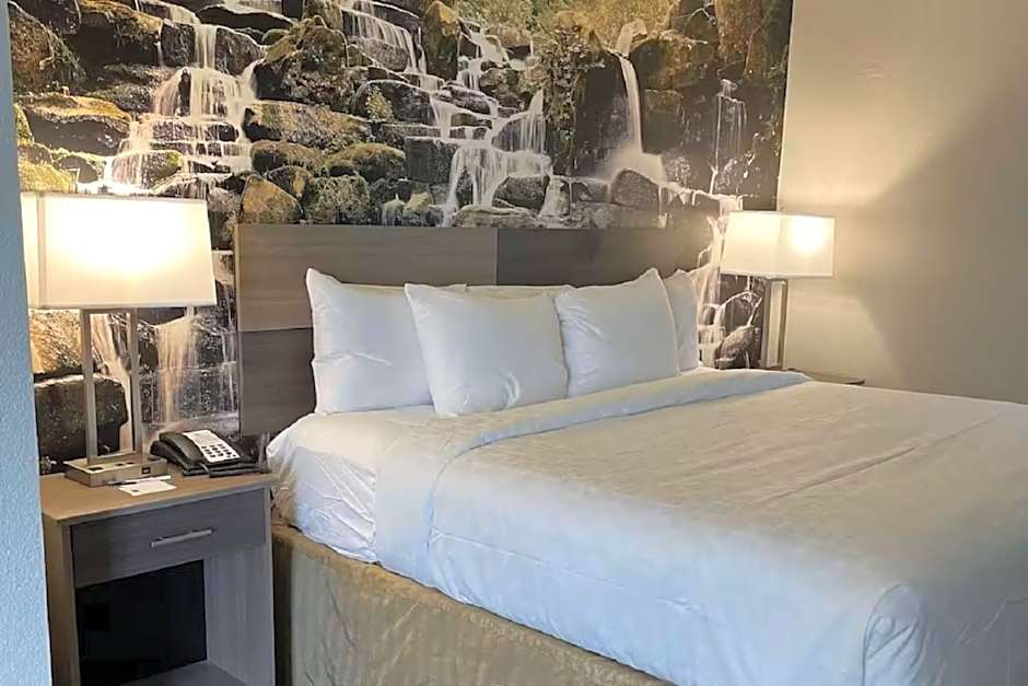 Clarion Pointe South Boston - Danville East