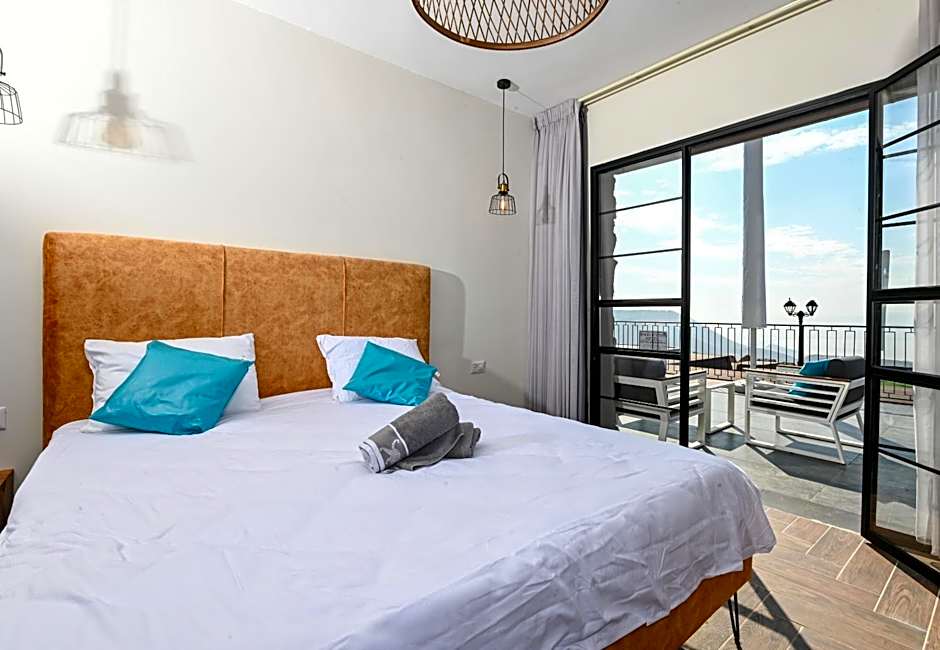 הודולה - וילות נדירות עם בריכות מחוממות פרטיות ונוף מושלם לכנרת