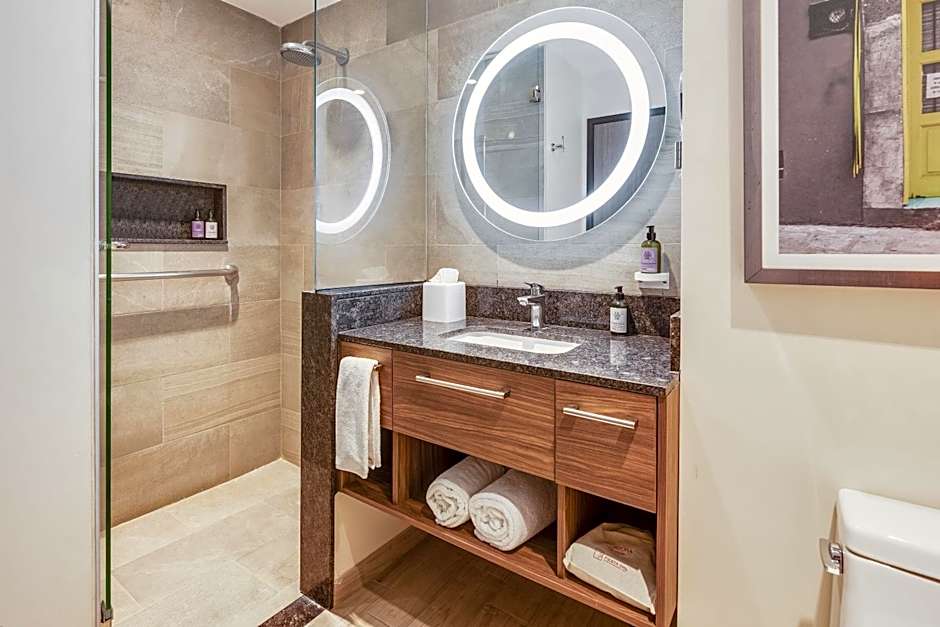 Fiesta Inn Suites Aeropuerto del Bajio