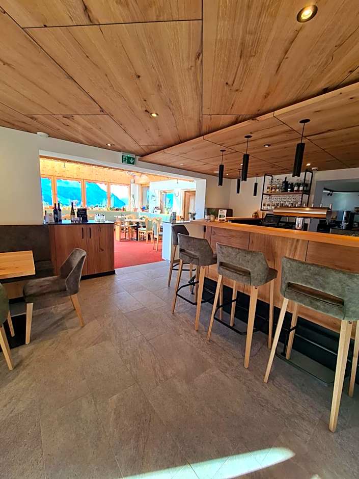 Hotel & Alpengasthof Pinzgerhof