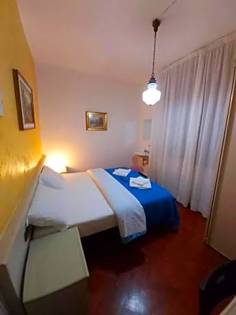 Standard Double Room with Shared Bathroom