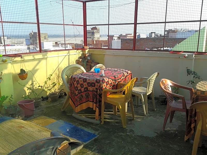 Somit Paying Guest House