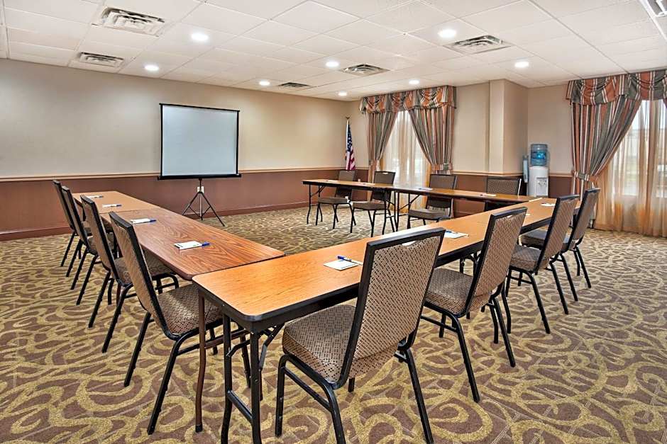 Holiday Inn Express Hotel and Suites Harrington - Dover Area By IHG