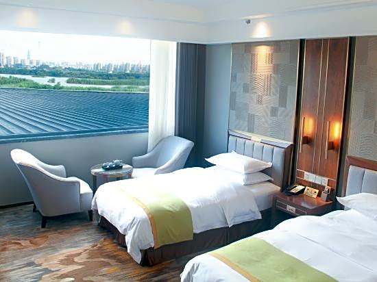 Jinling Runyang Bridge Hotel