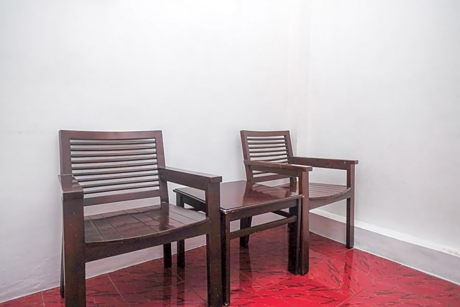 RedDoorz at Paris Ocean