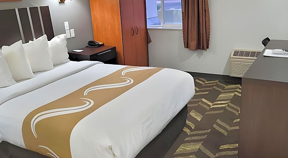 Quality Inn & Suites Salina National Forest Area