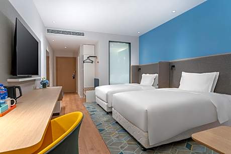 Standard Twin Room with Extra Floor Space