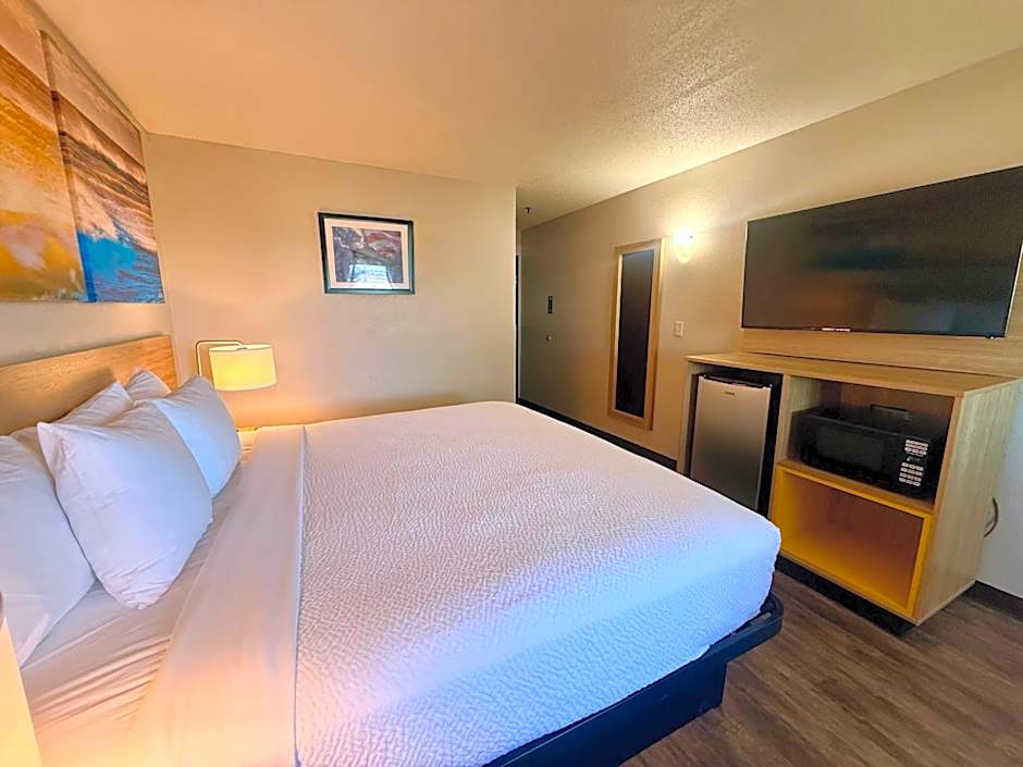 Days Inn by Wyndham Orange Park/Jacksonville