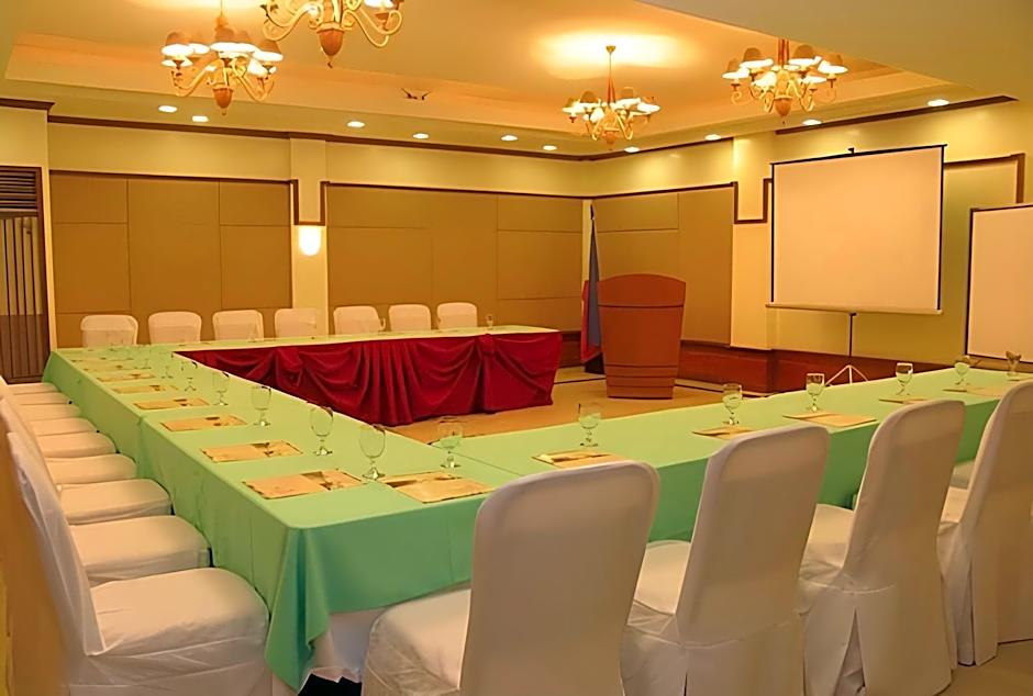Crown Regency Residences Davao Hotel