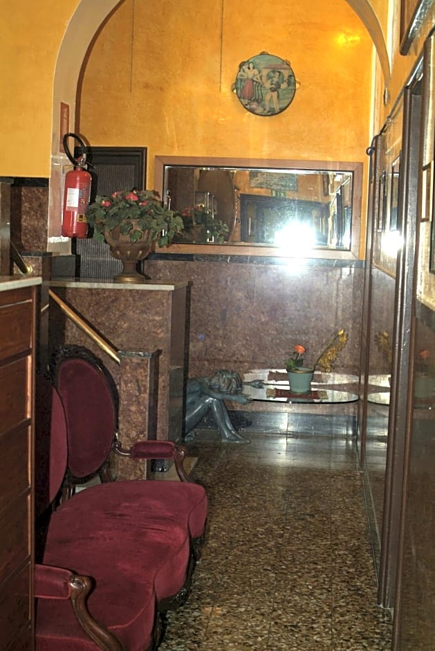 Hotel Touring