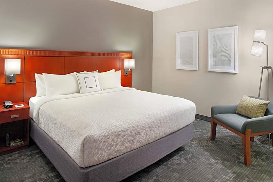 Courtyard by Marriott Raleigh Cary
