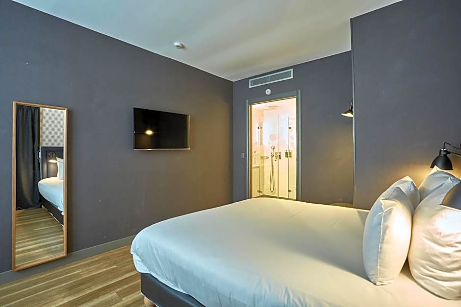 Hôtel La Parizienne - Proche Montparnasse