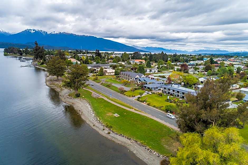 Lakeside Motel & Apartments