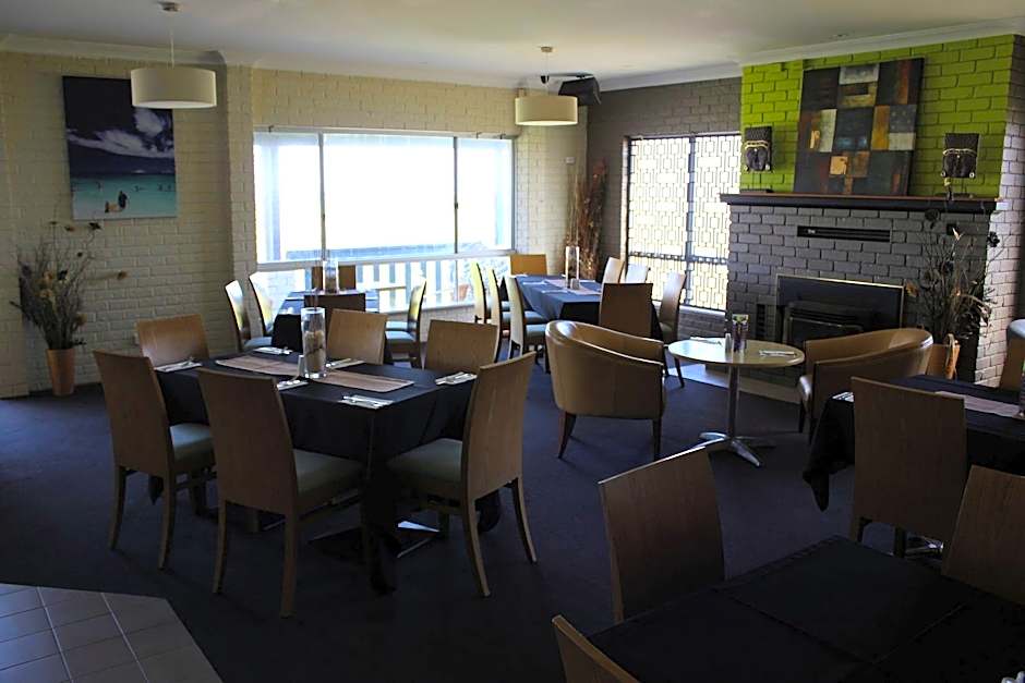 Lancelin Sands Hotel