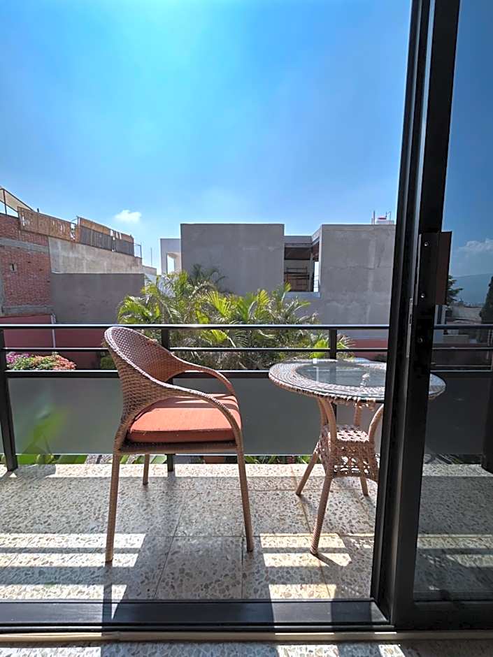 Casa de las Palmas Guest House