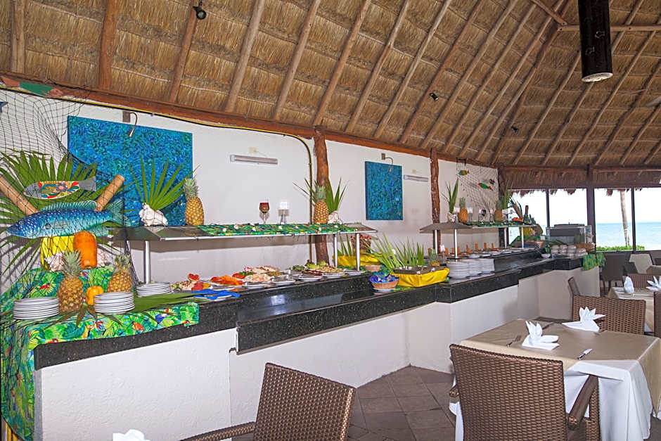 Aquamarina Beach